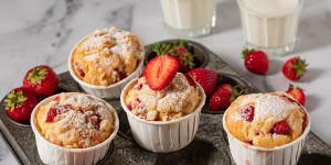Beitragsbild des Blogbeitrags Erdbeer-Muffins – saftig, einfach & schnell gemacht