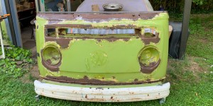 Beitragsbild des Blogbeitrags DIY: Heute basteln wir uns ein Volkswagen-Möbelstück – Tag 3