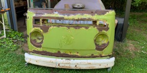 Beitragsbild des Blogbeitrags DIY: Heute basteln wir uns ein Volkswagen-Möbelstück – Tag 4