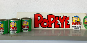 Beitragsbild des Blogbeitrags Automobilia: Mazda 323 Popeye