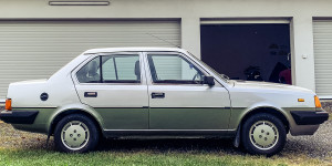 Beitragsbild des Blogbeitrags Volvo 340 GL Sedan: Der Käseelch 