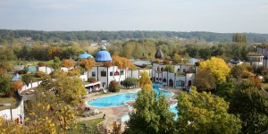 Beitragsbild des Blogbeitrags {Travel} Mädelstrip in die Therme Rogner Bad Blumau 