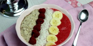 Beitragsbild des Blogbeitrags {Rezept} Smoothie Bowl