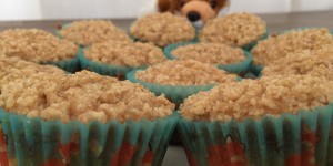 Beitragsbild des Blogbeitrags Birnenstreusel-Muffins