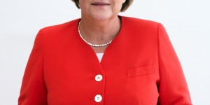 Beitragsbild des Blogbeitrags Bundeskanzlerin Merkel eröffnet erstmals die Gamescom 