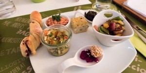 Beitragsbild des Blogbeitrags Vegan brunchen im Green Garden | UPDATE
