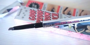 Beitragsbild des Blogbeitrags Dünne Augenbrauen auffüllen mit dem Goof Proof Brow Pencil 