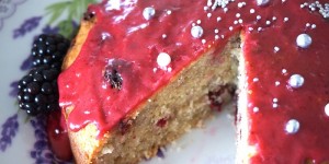 Beitragsbild des Blogbeitrags Topfgucker Österreich - Himbeerkuchen aus der Form gefallen