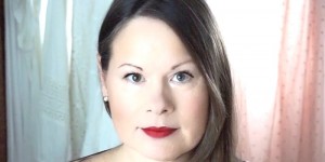 Beitragsbild des Blogbeitrags Schöner Make up Look für jeden Tag - Nude & Roter Lippenstift
