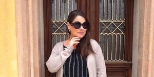 Beitragsbild des Blogbeitrags Outfits mit Kleidern - Schwarz mit weißen Streifen, erwachsen aber auch verspielt