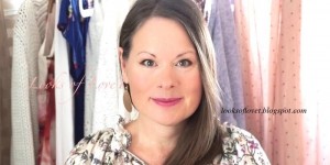 Beitragsbild des Blogbeitrags Schminktipps von Frau zu Frau - Make up Tutorial mit matten Farben geschminkt 