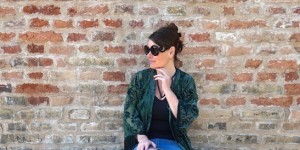 Beitragsbild des Blogbeitrags Outfit - den Jeansrock mit Kimono tragen 