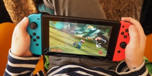 Beitragsbild des Blogbeitrags Eine Spielkonsole für alle Fälle: Nintendo Switch gewinnen
