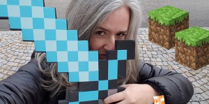 Beitragsbild des Blogbeitrags Minecraft im Alltag nutzen: Minecraft-Sprech statt Erziehungs-Blabla