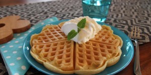 Beitragsbild des Blogbeitrags Yummie: Buttermilchwaffeln