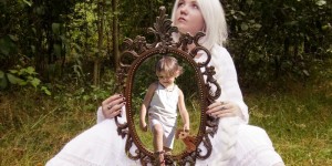 Beitragsbild des Blogbeitrags Kinder beim Lernen unterstützen: Was Eltern über Spiegelneuronen wissen sollten