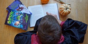 Beitragsbild des Blogbeitrags Gruselspaß für Leseratten: Spannende Bücher ab 9 Jahren | Buch gewinnen! 