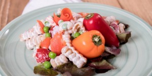 Beitragsbild des Blogbeitrags Kinderleichte Rezepte: So können Kinder selber kochen: Buch gewinnen