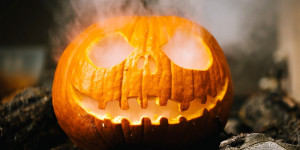 Beitragsbild des Blogbeitrags Vorsicht illegal! 6 Donts für Halloween-Scherze