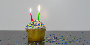 Beitragsbild des Blogbeitrags 7 sinnvolle Geschenke zum 2. Geburtstag 