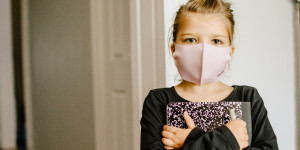 Beitragsbild des Blogbeitrags Der Mund-Nasen-Schutz und die kindliche Sprachentwicklung 