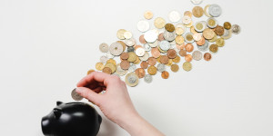 Beitragsbild des Blogbeitrags 5 Aktientipps für Eltern: Geld langfristig für den Nachwuchs anlegen