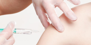Beitragsbild des Blogbeitrags Impfungen für Kinder: HPV & Co. im Überblick