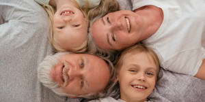 Beitragsbild des Blogbeitrags Großeltern in der Enkelbetreuung: Tipps gegen negative Folgen im „Betreuungs-Patchwork“ 