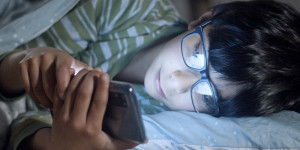 Beitragsbild des Blogbeitrags Generation Kurzsichtig? Warum immer mehr Kinder und Jugendliche Brille tragen