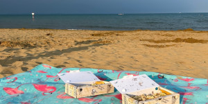 Beitragsbild des Blogbeitrags Camping mit Kindern: Urlaub mit VW-Bus und Zelt