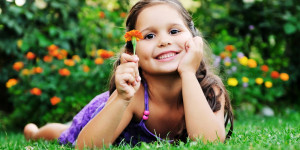 Beitragsbild des Blogbeitrags Kindersicherer Garten: Die 9 größten Risiken minimieren 