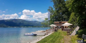Beitragsbild des Blogbeitrags „Splendid Isolation“ am Wolfgangsee: Das Landhaus zu Appesbach