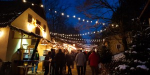 Beitragsbild des Blogbeitrags Weihnachtsmärkte im Weinviertel: Kellergassen Advent unterirdisch.