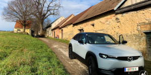 Beitragsbild des Blogbeitrags Mein Elektroauto Test: Im Alltag mit dem Mazda MX-30 