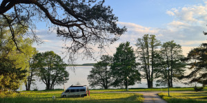 Beitragsbild des Blogbeitrags Von See zu See in Masuren: Idyllischer Camping-Trip in Polen