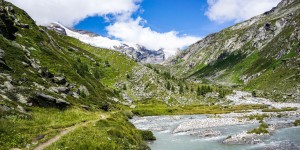 Beitragsbild des Blogbeitrags Osttiroler Adlerweg Etappe 1: Von Ströden über die Essener-Rostocker Hütte auf die Johannishütte 
