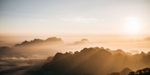 Beitragsbild des Blogbeitrags Hpa-an in Myanmar: Zum Sonnenaufgang auf den Mount Zwegabin 