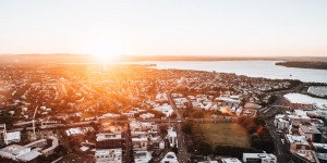 Beitragsbild des Blogbeitrags Auckland Reise-Guide: Die schönsten Sehenswürdigkeiten und unsere Insider-Tipps