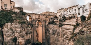 Beitragsbild des Blogbeitrags Tagesausflug nach Ronda: Die schönsten Sehenswürdigkeiten und unsere Tipps 