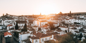 Beitragsbild des Blogbeitrags Óbidos Tipps: Die schönsten Sehenswürdigkeiten in der Mittelalter-Stadt 