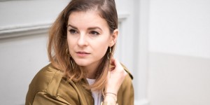 Beitragsbild des Blogbeitrags One Trend – Different Styles: XXL-Ohrringe