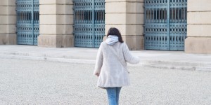 Beitragsbild des Blogbeitrags Herbsttrends 2017 im Alltag: s.Oliver Fake Fur Mantel + Hoodie