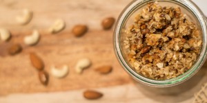 Beitragsbild des Blogbeitrags Last Minute Geschenk: Homemade Granola 