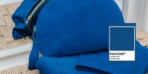 Beitragsbild des Blogbeitrags Classic Blue – die Trendfarbe 2020 für Fashion und Beauty