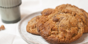 Beitragsbild des Blogbeitrags Saftige Miso Schokolade Cookies 