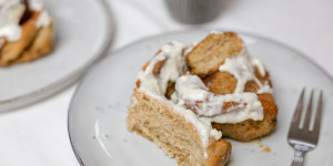 Beitragsbild des Blogbeitrags Pumpkin Cinnamon Rolls – herbstliche Zimtschnecken mit Kürbis