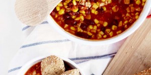 Beitragsbild des Blogbeitrags Soulfood: Veganes Chili sin Carne