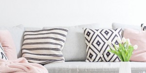 Beitragsbild des Blogbeitrags Mein Wohnzimmer Makeover + Vorher-Nachher-Fotos