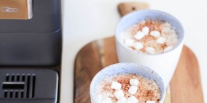 Beitragsbild des Blogbeitrags Schoko Kaffee mit Mini Marshmallows