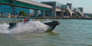 Beitragsbild des Blogbeitrags Spider Rock – In Neavy Seals Speedboote mit bis zu 900PS über die Donau brausen! 